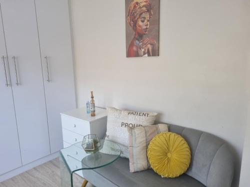 76 on d'Urban Street, Bothasig