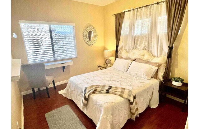 7943 - Room 2 in LAS VEGAS