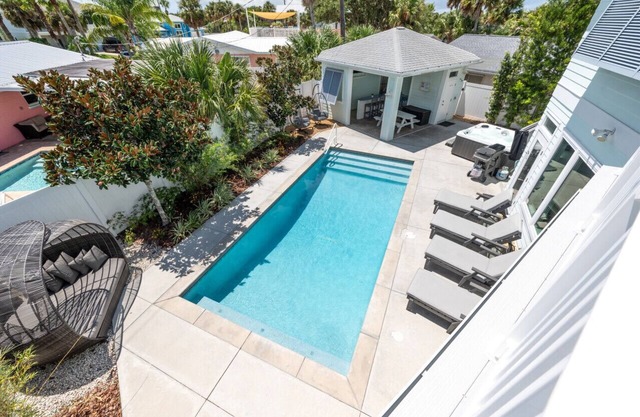 7BR/6.5BTH Beach House | Sleeps 24 | Heated Saltwater Pool, Hot Tub, Pets OK
