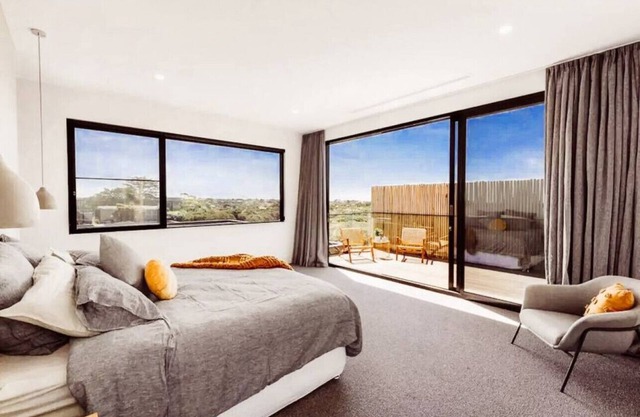7FAb · VILLA BOND | Luxe, Design & Location + Cinema