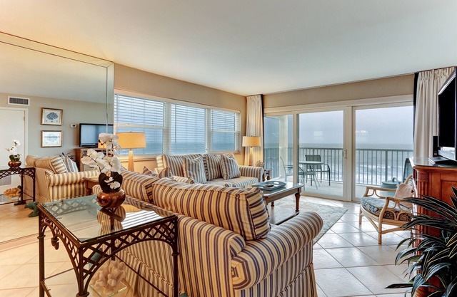 7th Floor, Corner property on the top floor with easy beach access. Exclusive fishing pier.