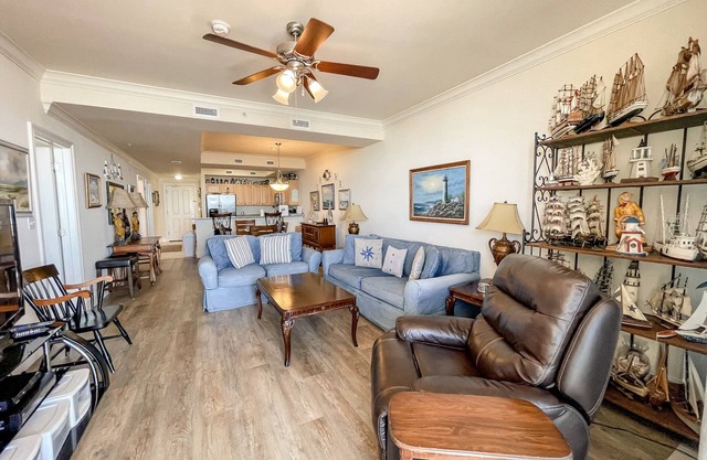 7th Floor Gulf Front Condo - Family Friendly Facility