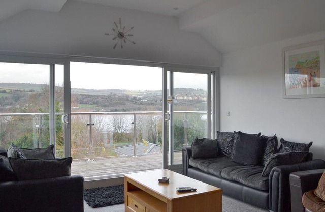8 bedroom accommodation in Shaldon
