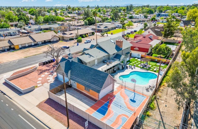 8 Bedroom Mansion w/Heated Pool | Spa & Games