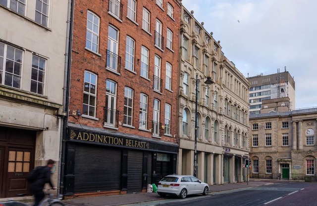 8 Fitzrovia Apartment