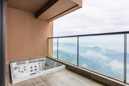 8 Pax Antara Genting Suites by Silaslee