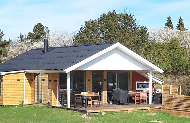 8 person holiday home in Farsø