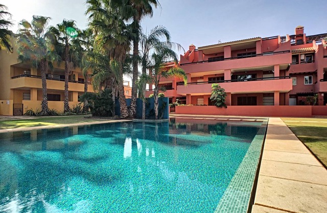 80 m² Apartment ∙ 2 bedrooms ∙ 4 guests