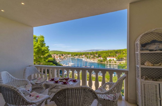80 m² Apartment ∙ 2 bedrooms ∙ 5 guests