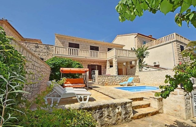 80 m² Apartment ∙ 3 bedrooms ∙ 7 guests