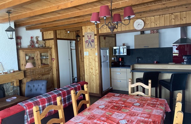 80m² duplex apartment 8 people at Pla d'Adet - At the foot of the slopes