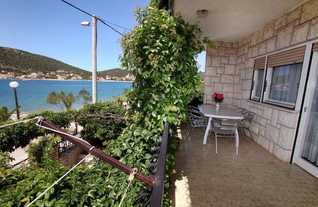 84 m² Apartment ∙ 3 bedrooms ∙ 6 guests