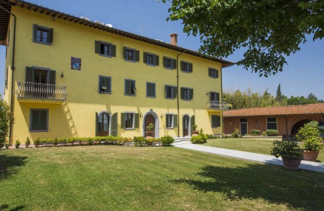 850 m² House ∙ 6 bedrooms ∙ 10 guests