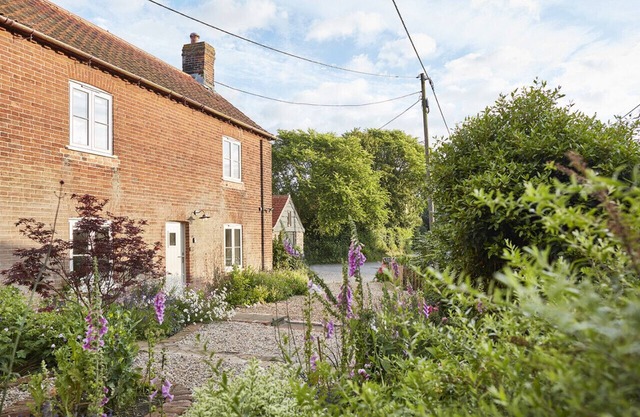 89nextdoor - Three Bedroom House, Sleeps 6