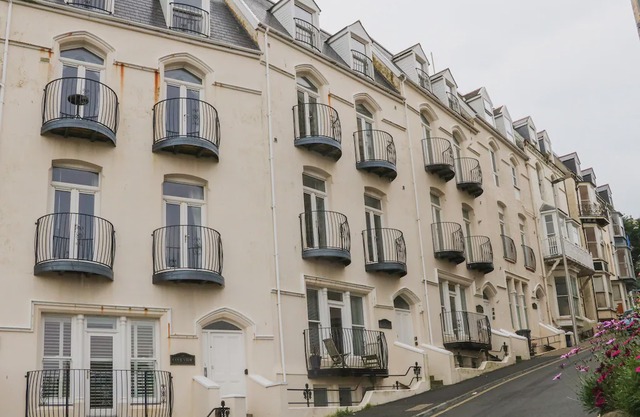 9 Cove View Apartments, ILFRACOMBE