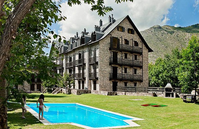 90 m² Apartment ∙ 2 bedrooms ∙ 6 guests