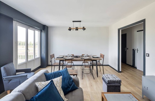 90 m² Apartment ∙ 3 bedrooms ∙ 8 guests