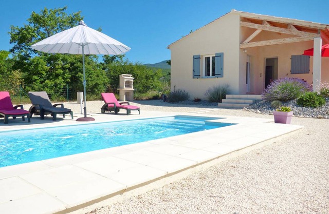 90 m² Apartment ∙ 3 bedrooms ∙ 6 guests