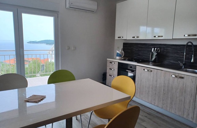 90 m² Apartment ∙ 2 bedrooms ∙ 4 guests