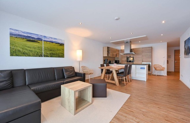 90 m² Apartment ∙ 2 bedrooms ∙ 6 guests