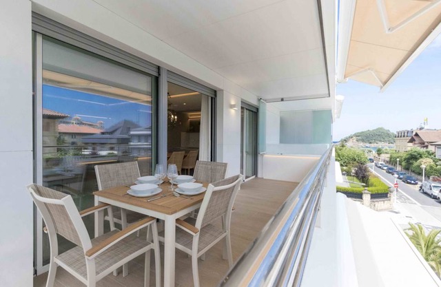 90 m² Apartment ∙ 3 bedrooms ∙ 6 guests