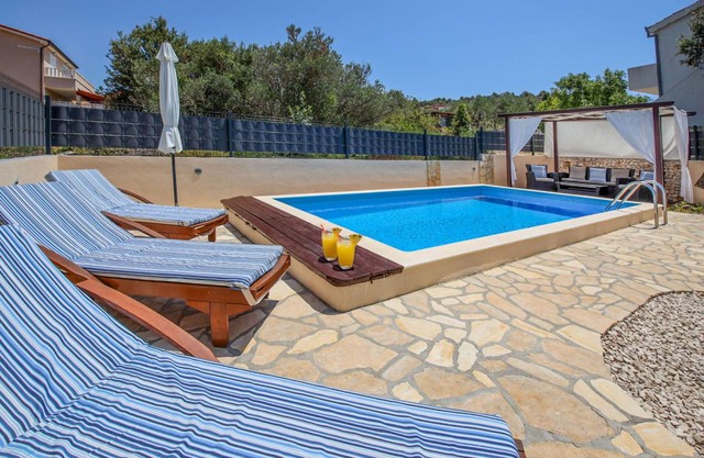 90 m² Apartment ∙ 3 bedrooms ∙ 6 guests