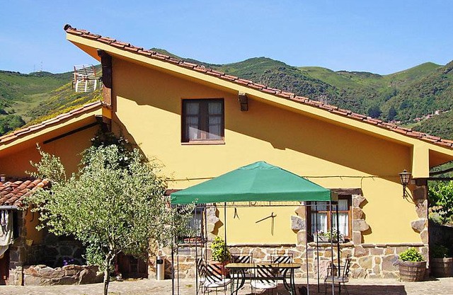 90 m² House ∙ 2 bedrooms ∙ 4 guests