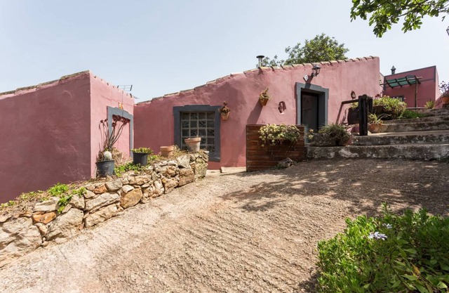 90 m² Private room ∙ 1 bedroom ∙ 2 guests
