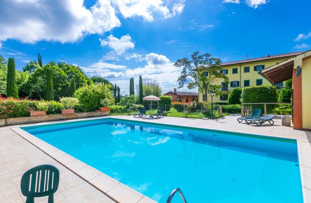 900 m² Villa ∙ 8 bedrooms ∙ 15 guests