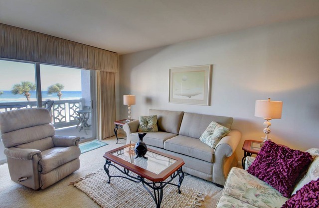97 m² Condo ∙ 2 bedrooms ∙ 6 guests