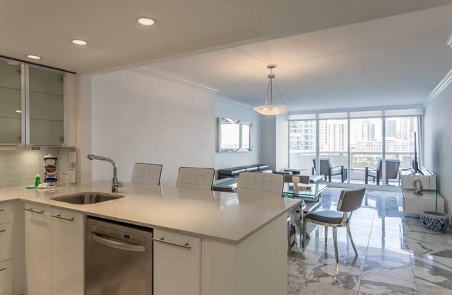 98 m² Apartment ∙ 2 bedrooms ∙ 2 guests