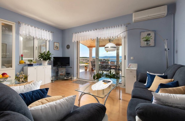 99 m² Apartment ∙ 3 bedrooms ∙ 8 guests