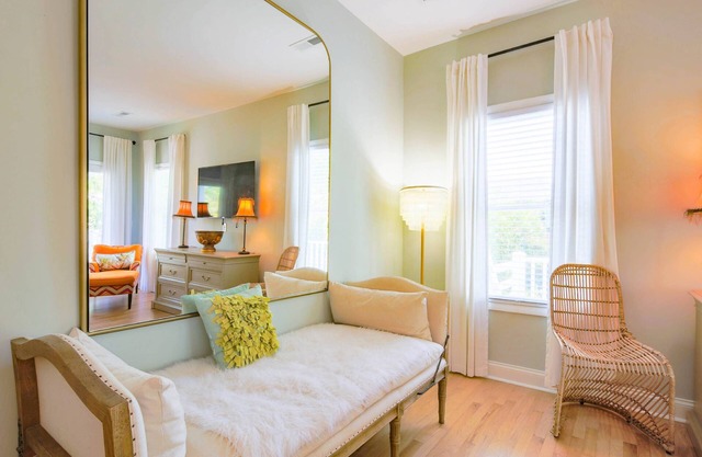 A Beach House the Whole Family Will Love! Steps to the Beach, Dog-Friendly, Bunk Bedroom & Fun!