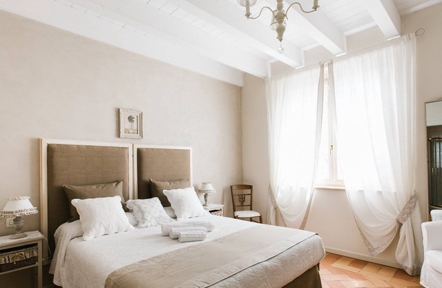 A charming House with spa near Gardalake, Desenzano, Gardaland, Caneva Park