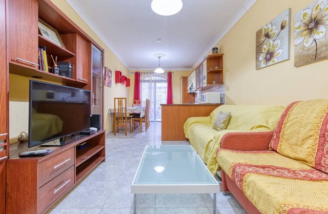 A colourful 3BR home, with Smart TV & Balcony