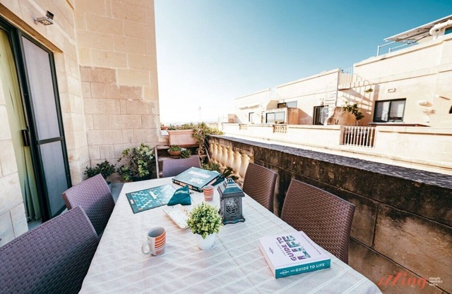 A cute apartment with a large terrrace, Gozo