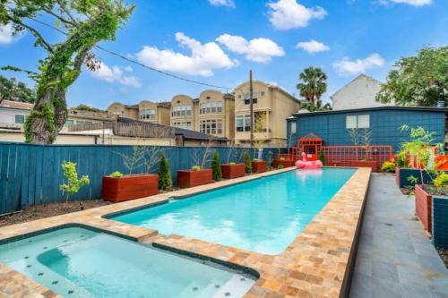 A Houston Resort Style Pool EV Charging