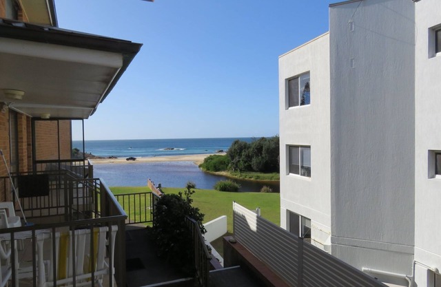 A light and airy 2 bedroom beachfront unit with views of Trial Bay from the balcony.