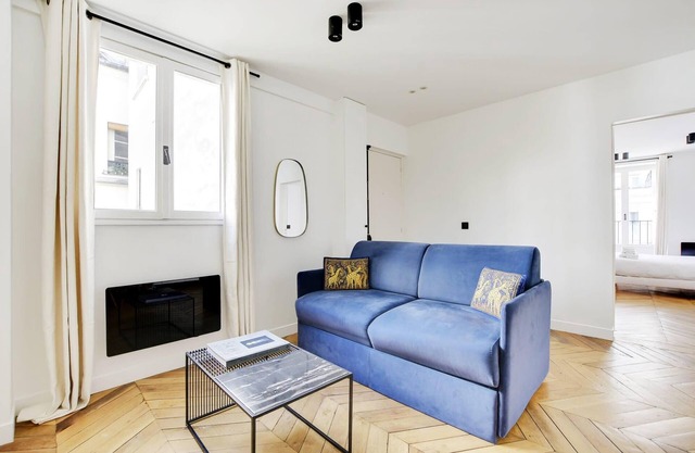 A Lovely 1-BR in Champs de Mars - Eiffel Tower