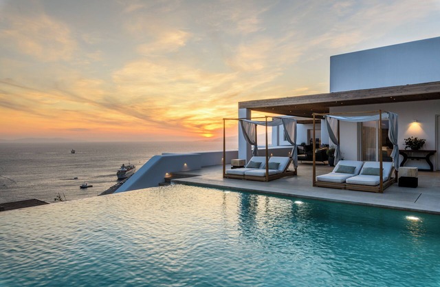 A Luxurious Retreat with sea view in Mykonos!