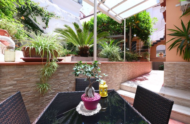 A Passo Duomo with garden and solarium- Relax and Comfort in the heart of Amalfi