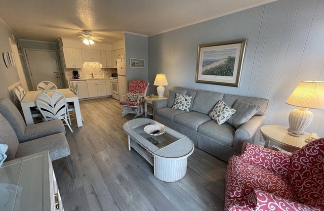 A Place at the Beach II 1C - Oceanfront in Garden City Beach