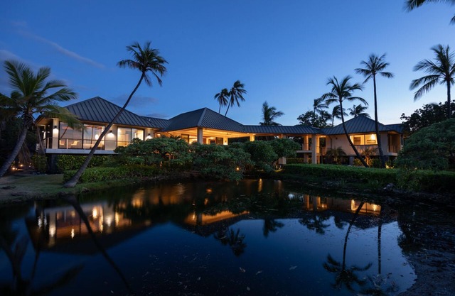 A Private Luxury 350+ Oceanfront Estate in an Oasis/4Runner Option