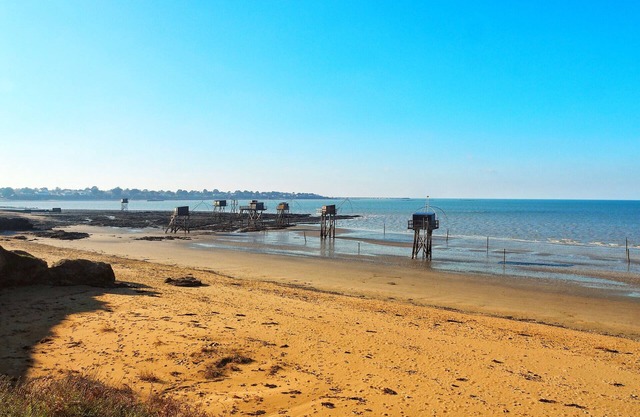 A refreshing break at Tharon Plage