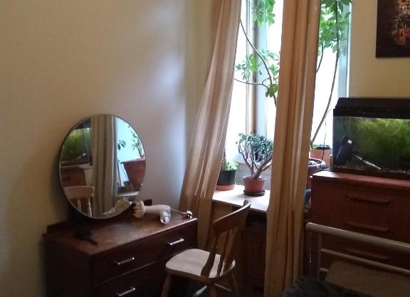 A small flat close to City Centre; one double-bedroom.