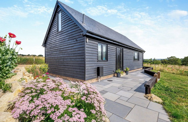 A stunning property in beautiful location with some amazing views.