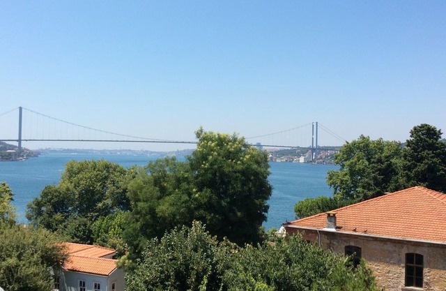 A superb vacation condo on Bosphorus, Cengelkoy