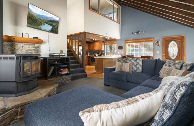 A TASTE OF TAHOE- 3Bd/2Ba