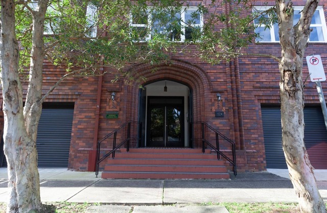 A touch of Pink, Bellevue Hill IH