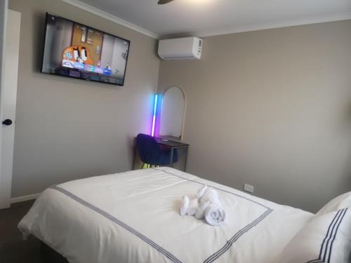 A Traveller's abode - Room 3